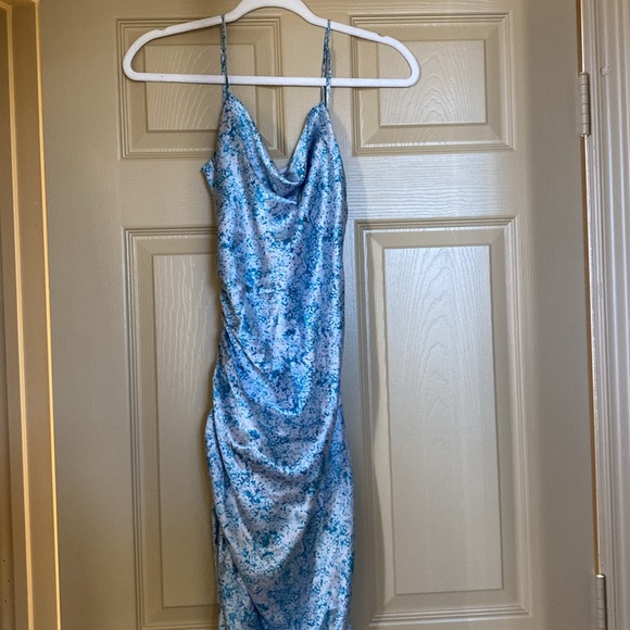 Cinq a Sept silk ruched midi dress - Picture 9 of 16